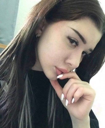Оля